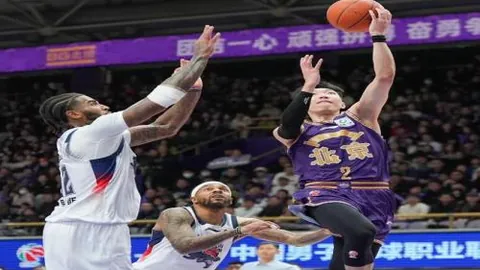 “森林狼对阵鹈鹕激战，超级神射手独揽13记三分！”